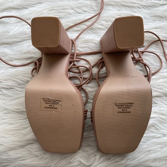 Steve Madden | Manzie Platform Heel - Picture 10 of 11